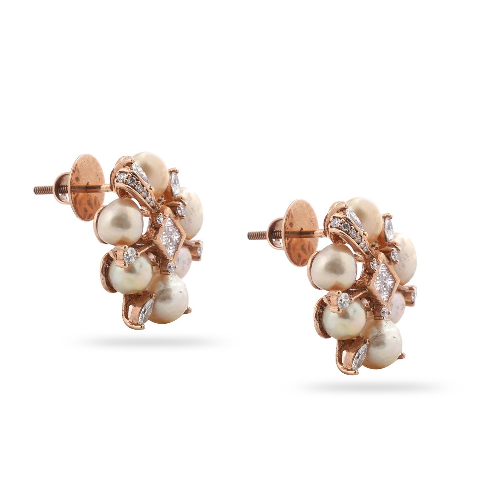 916 Gold Classic Design Diamond Earring - Image 3