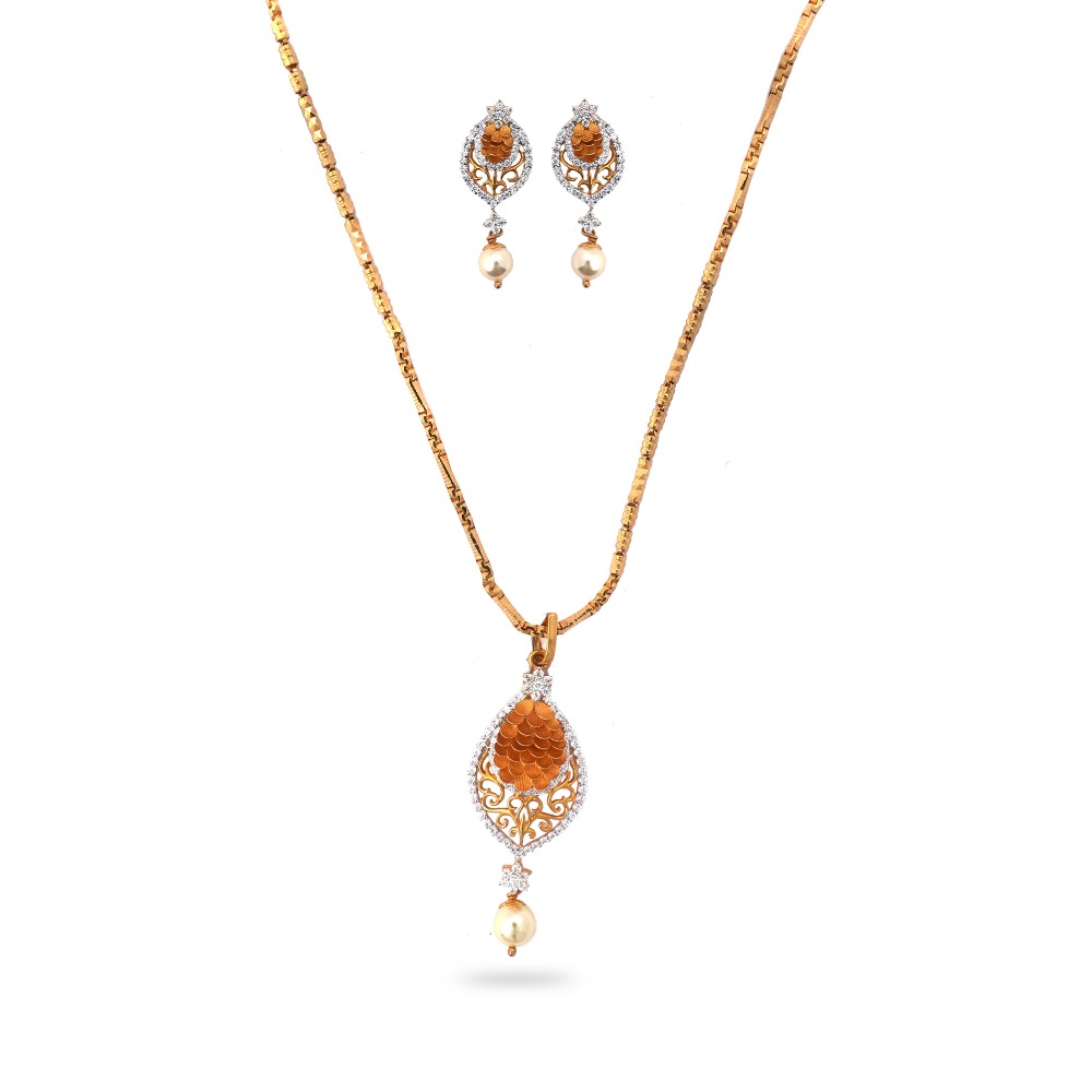 916 Gold Delicate Pendant Set