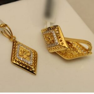 Modern 916 Gold Ladies Pendant Set