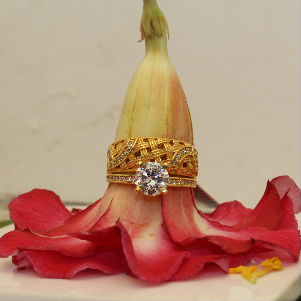 22KT Gold  Stone  Wedding  Ladies Band