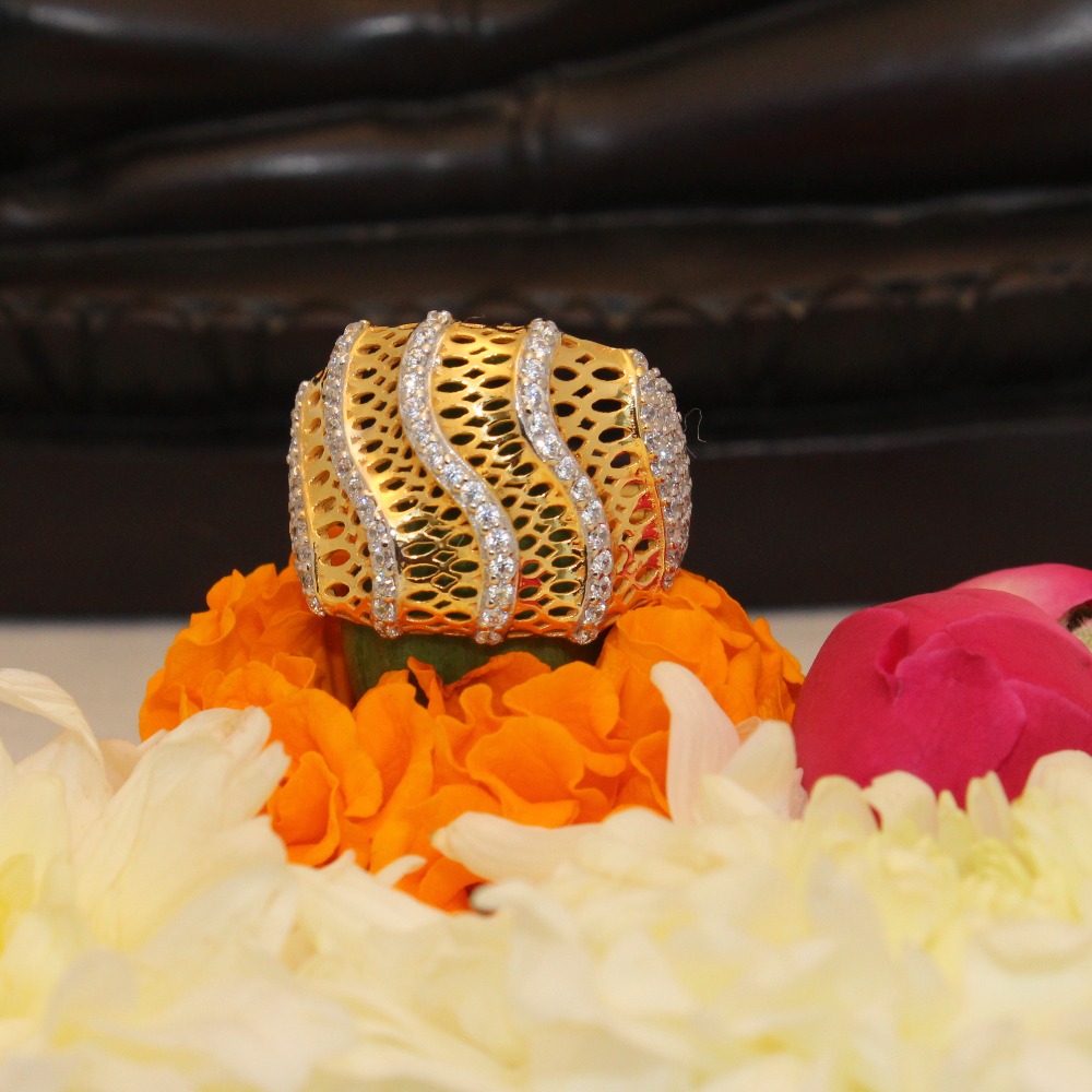 Causal Ring 22KT yellow Gold ladies Ring