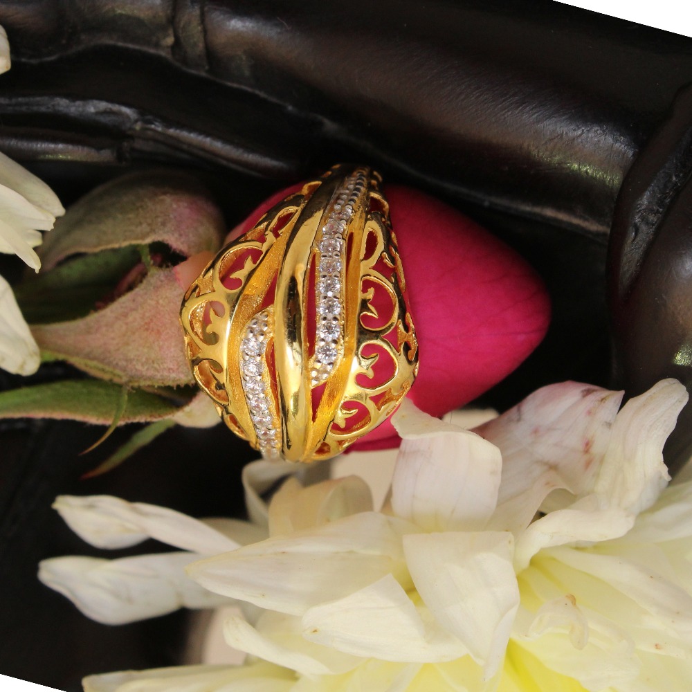 22KT Gold Fancy Engagement Ring
