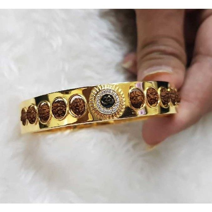 22KT Gold Rudraksh Stylish Kada
