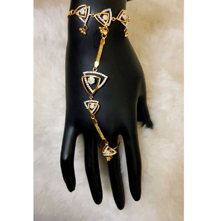 Delicate 916 Gold Hath Phool