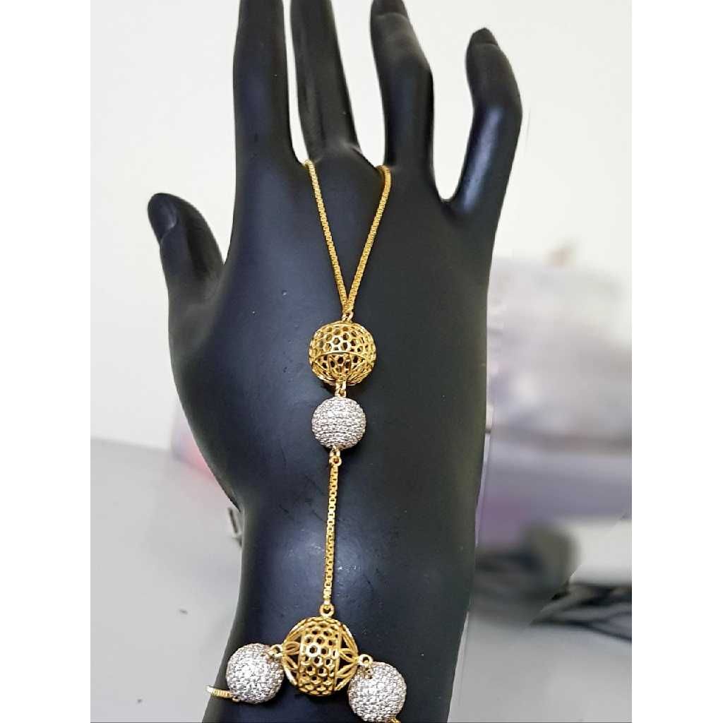 Delicate Gold Ladies Pocha