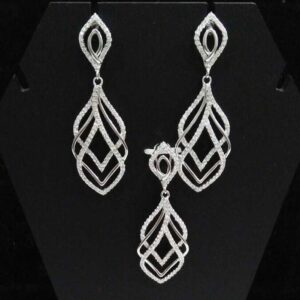 925 Silver Fancy Ladies Pendent Set