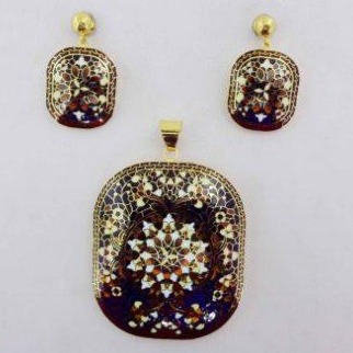 Antique 916 Gold Meena Pendant Set