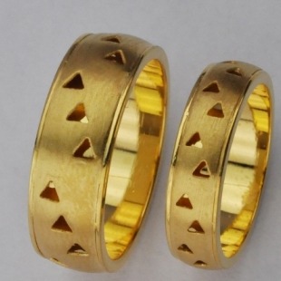 Designer 916 Gold Couple Ring