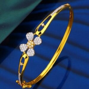 Gold flower diamond bracelet