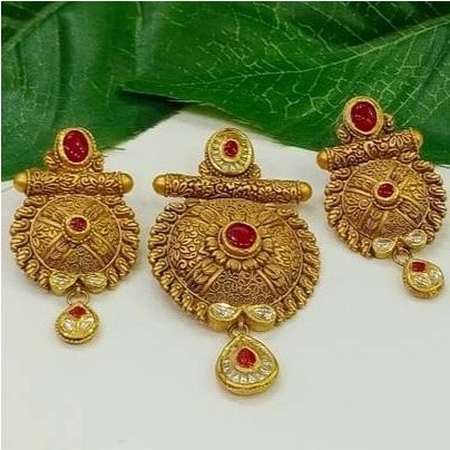 916 Gold antique Pendant Set