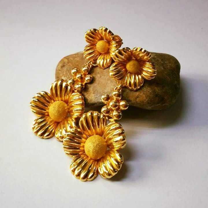 22ct. Design Earing