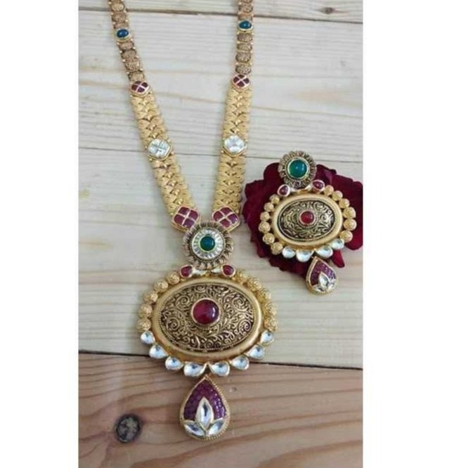 Necklace set