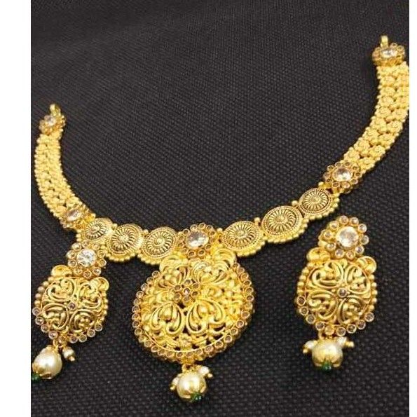 916 Pearl Drop Gold Choker Necklace
