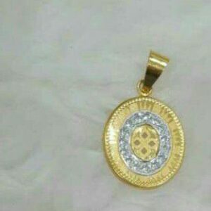 916 Gold Designer Round Pendant