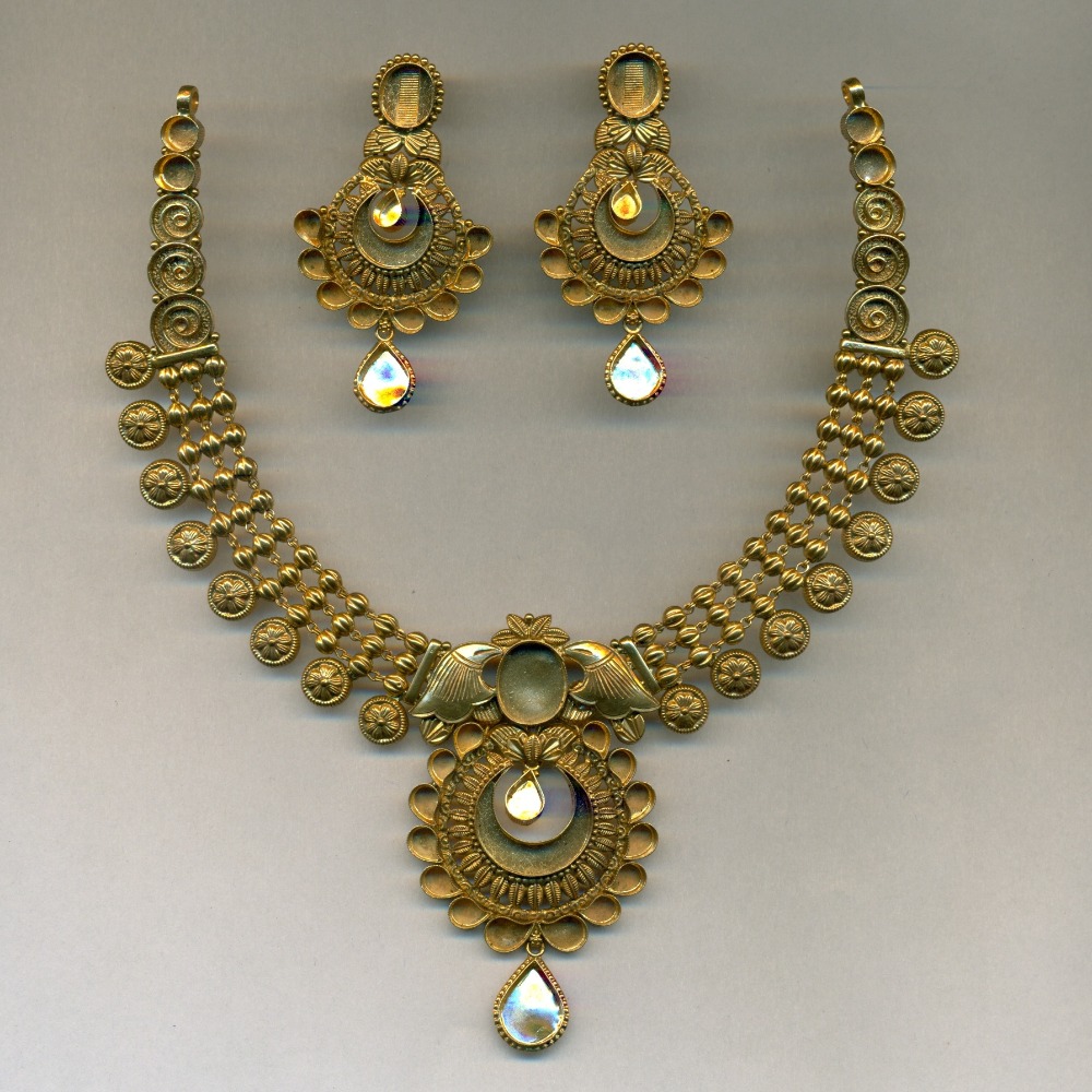 22K / 916 Gold Antique Vertical Necklace Set