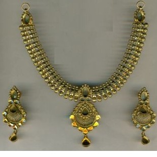 22K / 916 Gold Antique Necklace Set