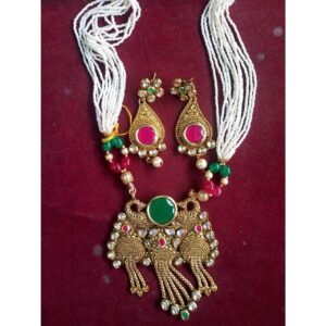 Artificial Gold Plated Kundan Pendant Set