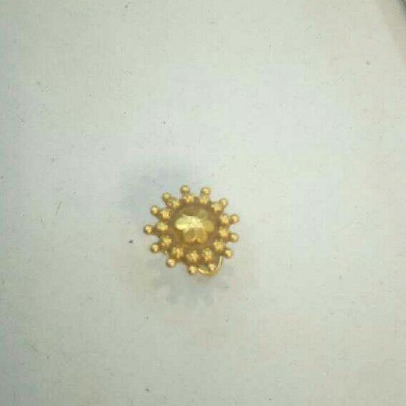 gold nosepin
