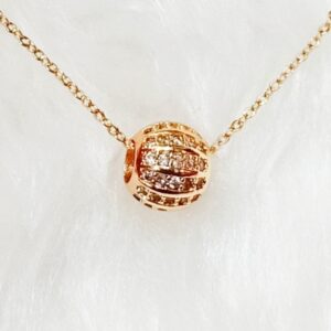 delicate chain with dond bolt pendent