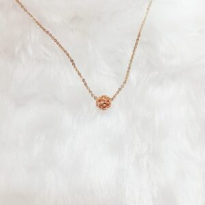 delicate chain pendent