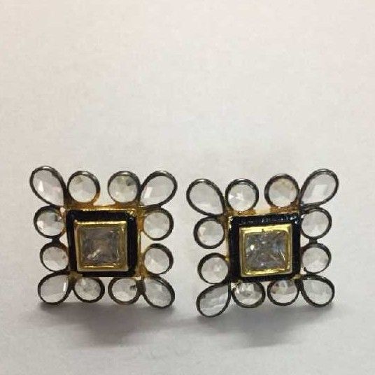925 Modern Silver Earrings With Diamond