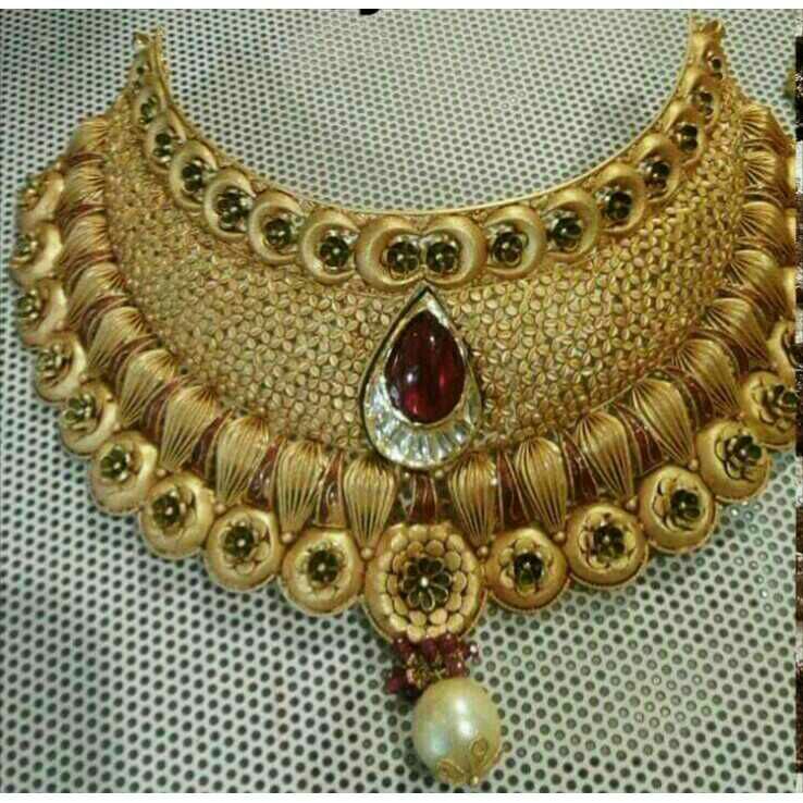 22K/916 Gold Antique Designer Necklace