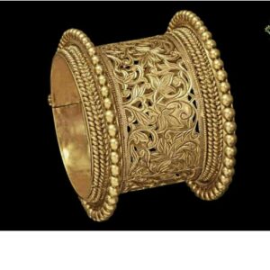 916 Gold Antique Ladies Kada
