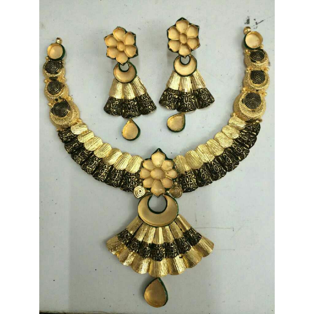22K / 916 Yellow Gold Antique Designer Necklace Set