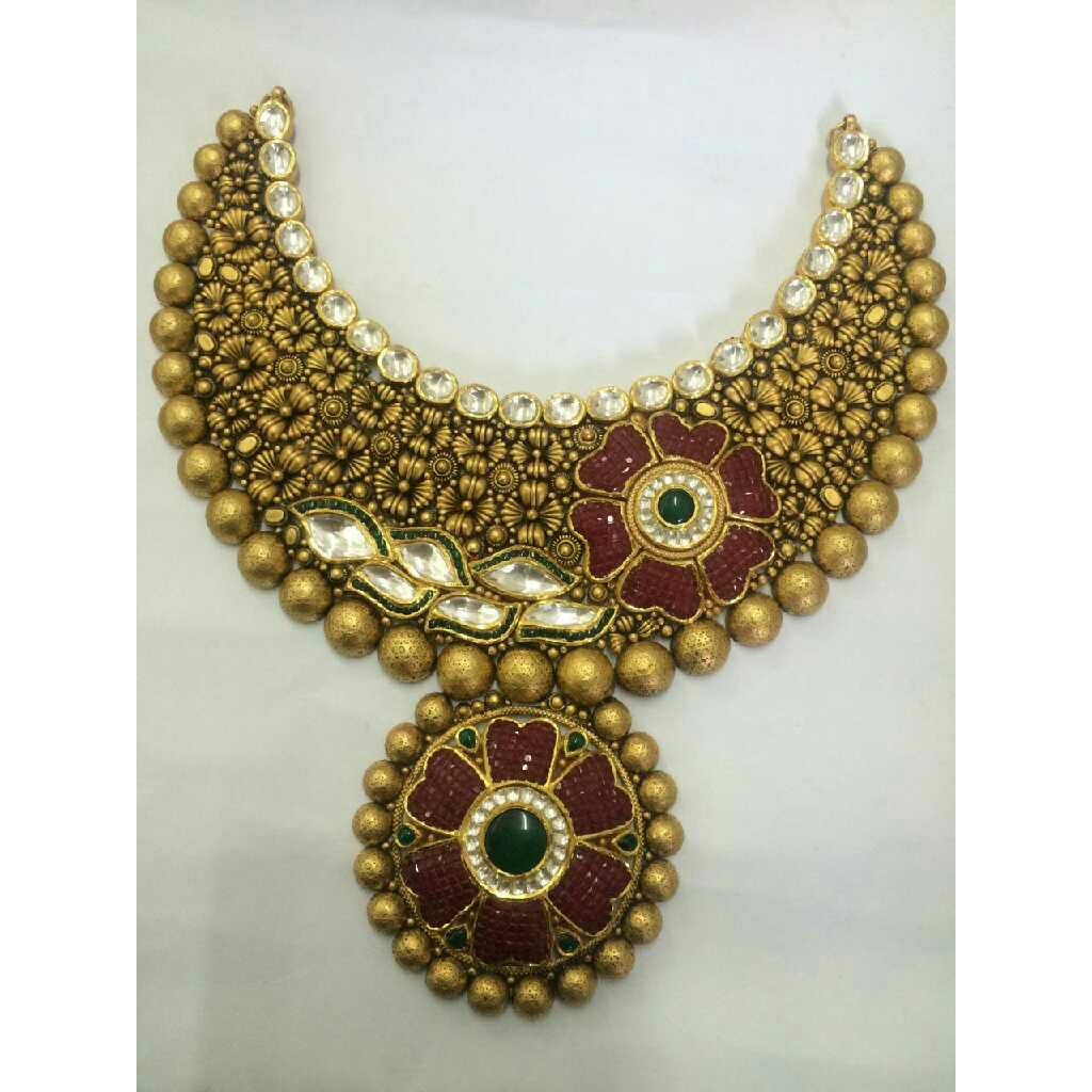 22K / 916 Gold Flower Antique Designer Round Set