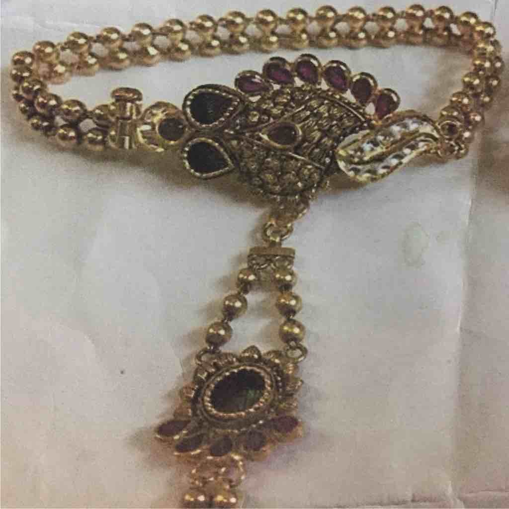 22K / 916 Gold Ladies Indian Special Earring