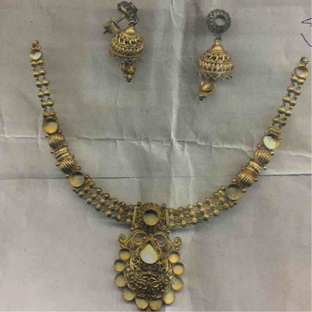 18K / 750 Gold Ladies Indian Special Necklace Set