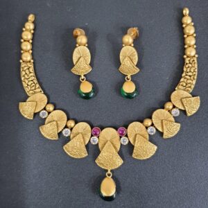 916 gold antique Triangle design necklace set