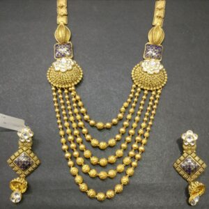 Antique magmala