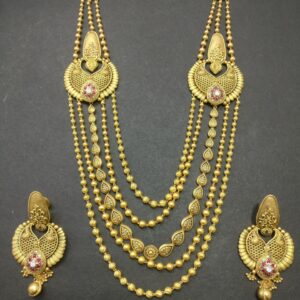 Antique magmala