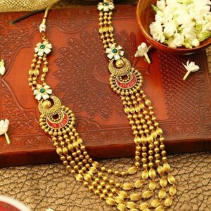 Antique magmala