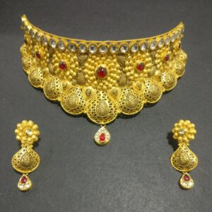Antique choker