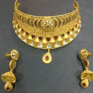 Antique choker