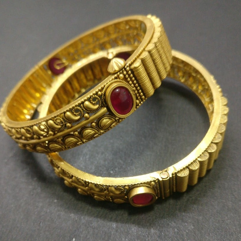 Antique patla