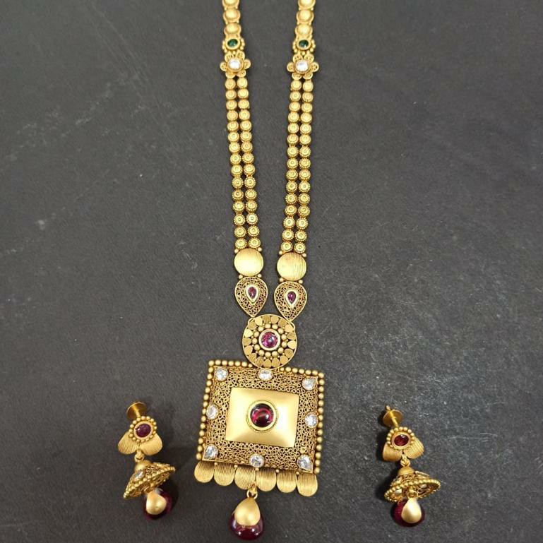 Antique long set