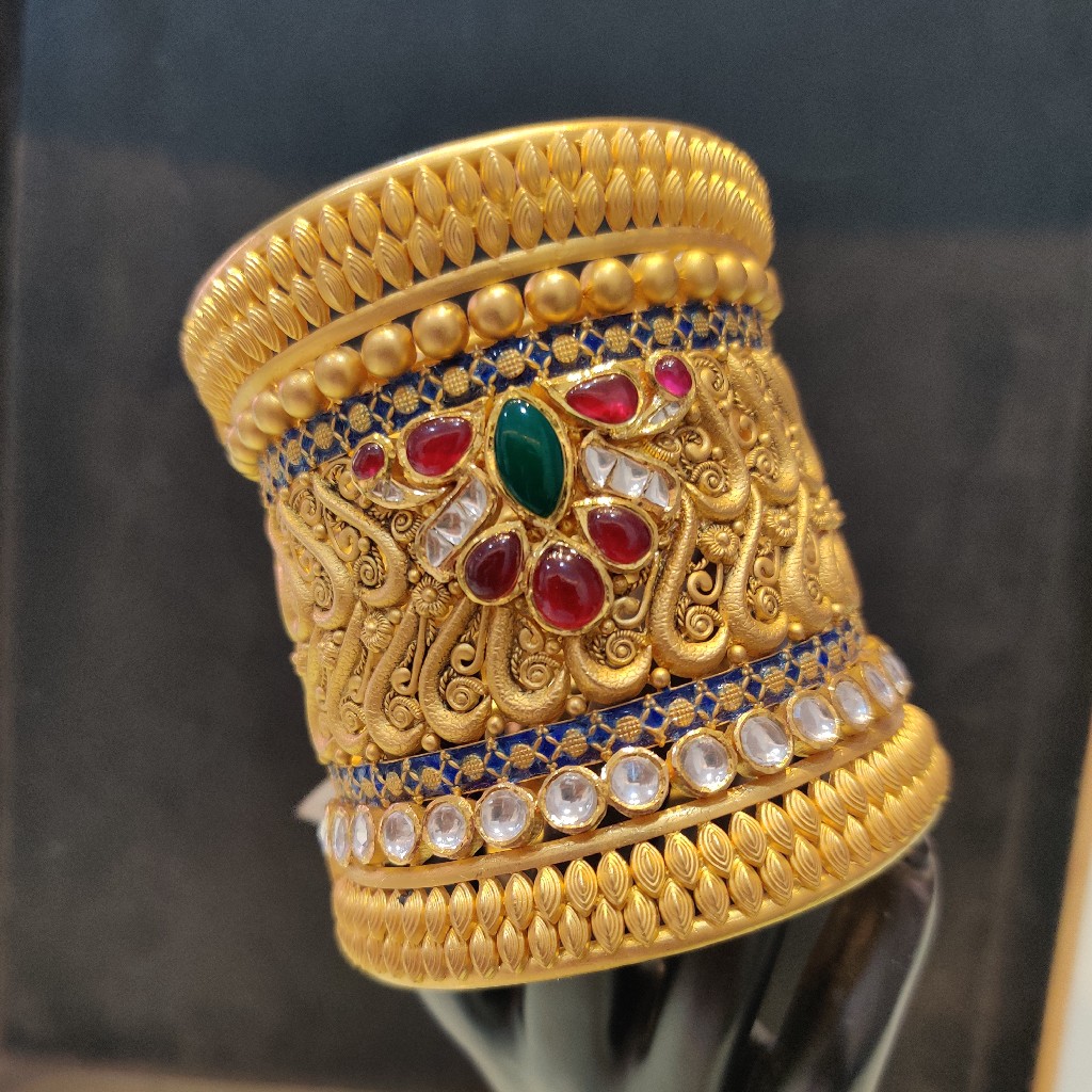 Glass bangles