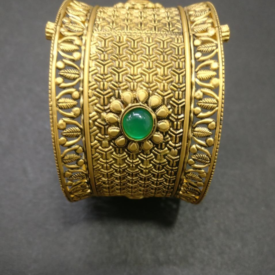 916 Gold Antique Bridal Bangles kG-B082