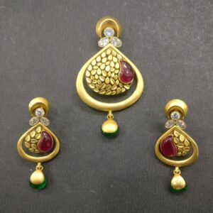 22kt 916 Antique Gold Pendant Set