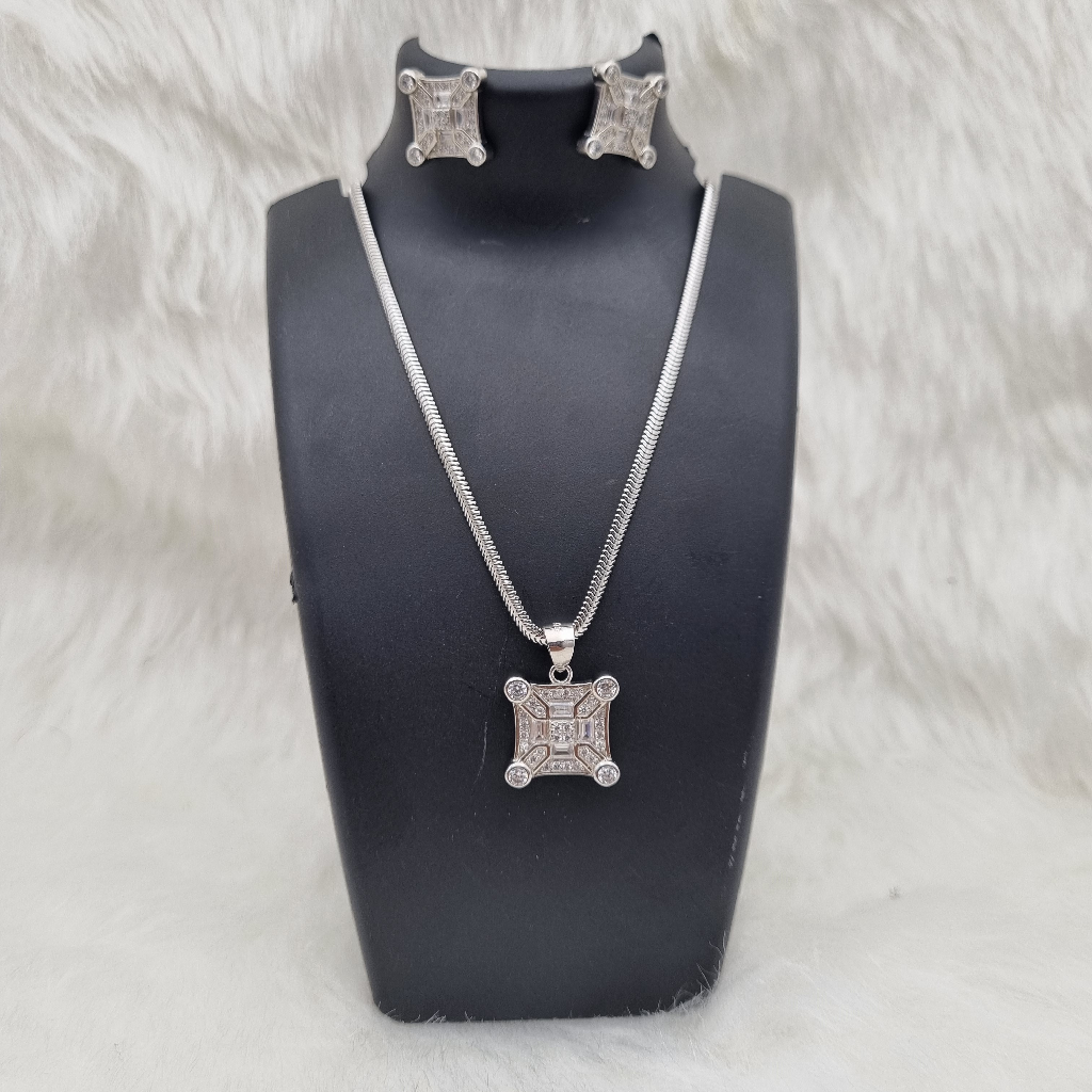 92.5 Fancy Chain Pendant With Buti