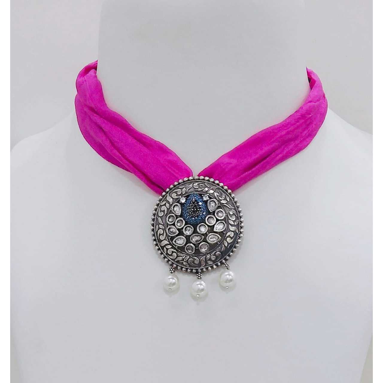 Kundan jewellery