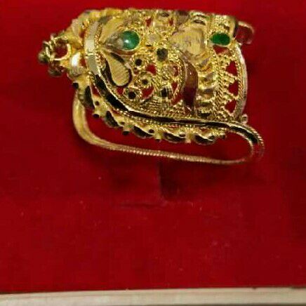 18Kt Gold Ladies Ghoda Ring - Image 2