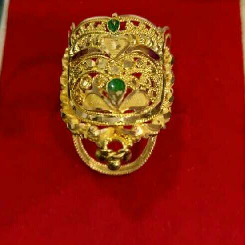 18Kt Gold Ladies Ghoda Ring