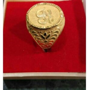 18Kt Gold Om Shape Gents Ring
