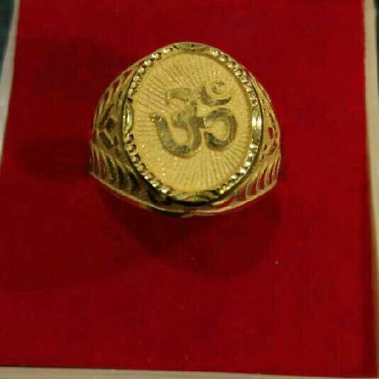 18Kt Gold Om Shape Gents Ring