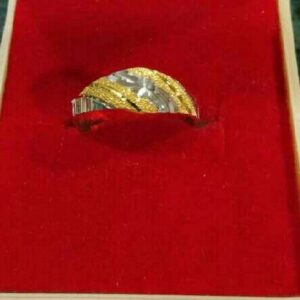 18Kt Gold Fancy Ladies Ring