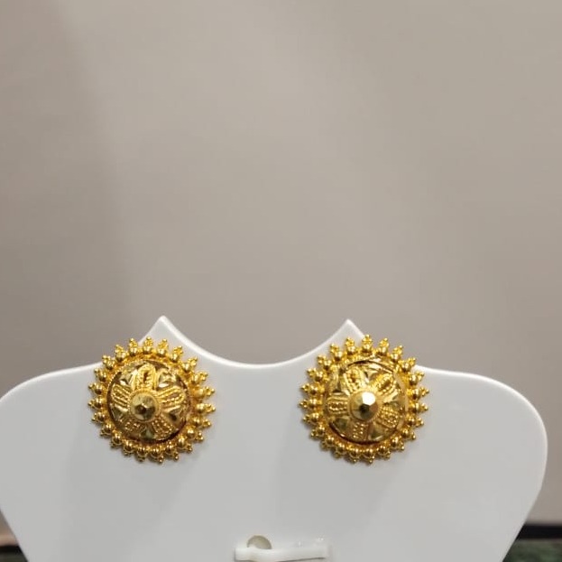 18kt Gold Fancy Ladies Round Buti
